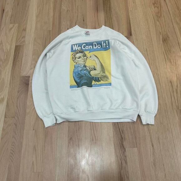 White crewneck sweatshirt with "We Can Do It"design vintage 90s sweatshirt - Picture 3 of 3